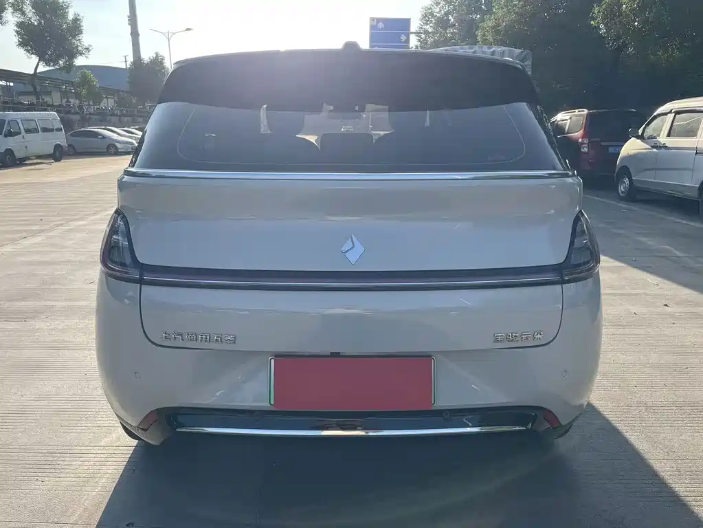 Baojun Yunduo — миниатюра 8