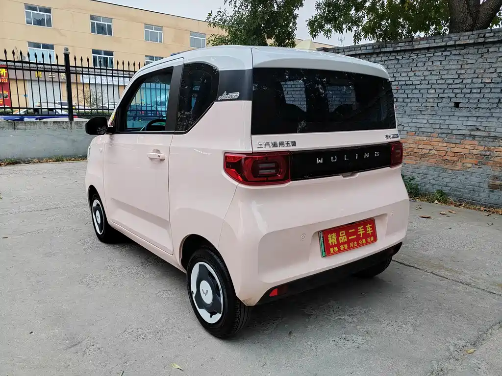 Wuling MINIEV — миниатюра 6