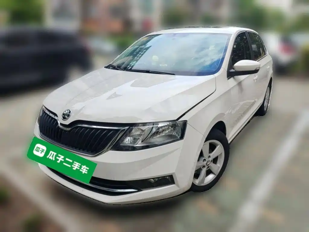 Skoda Rapid Spaceback — миниатюра 2