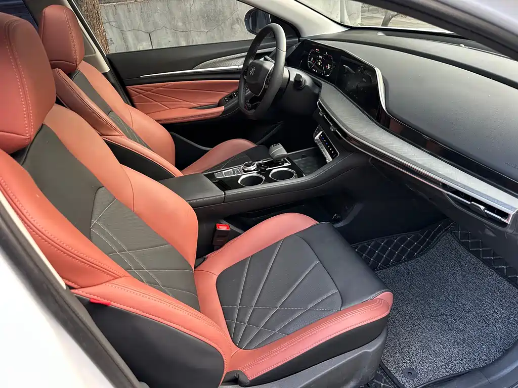 Changan Eado — миниатюра 6