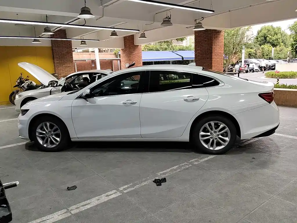 Chevrolet Malibu XL — миниатюра 2