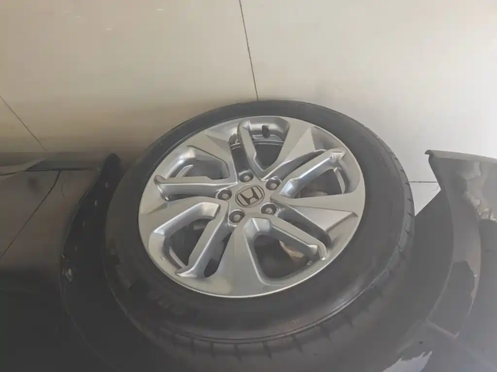 Honda Accord — миниатюра 23