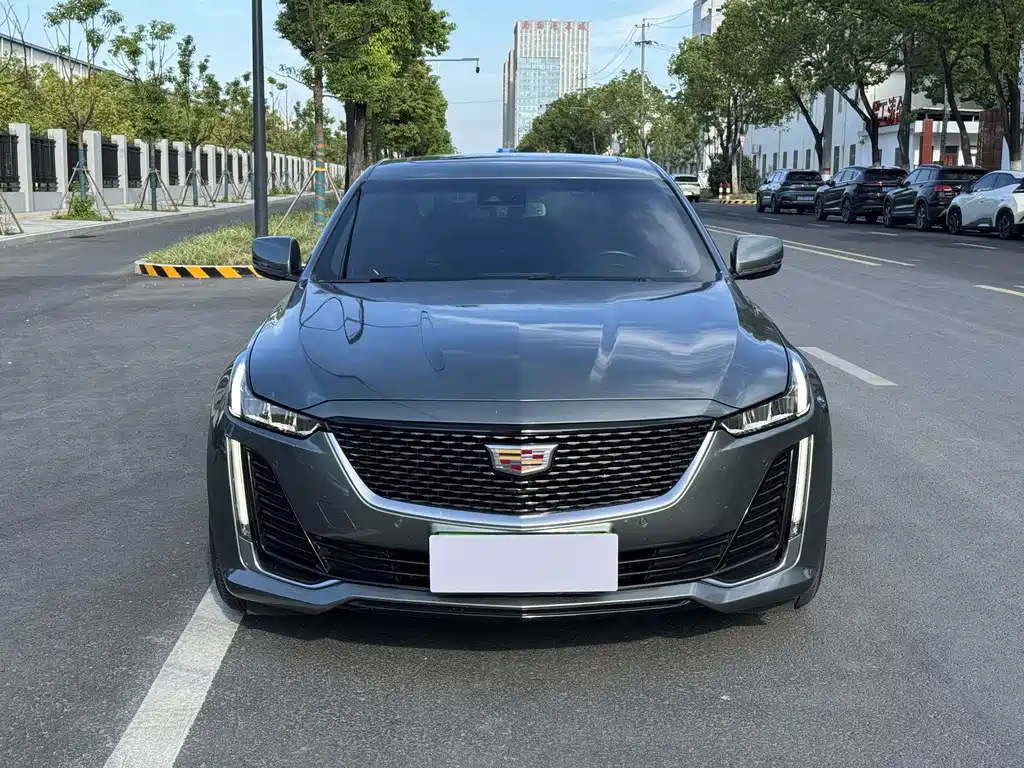 Cadillac CT5 — миниатюра 2