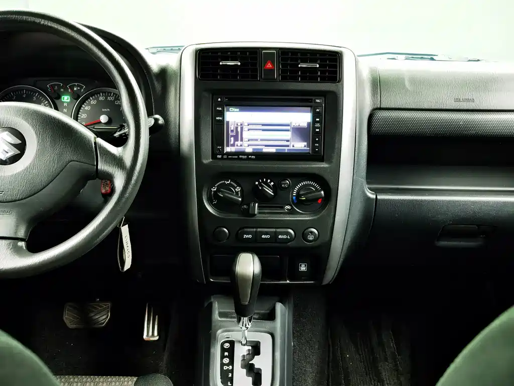 Suzuki Jimny — миниатюра 23