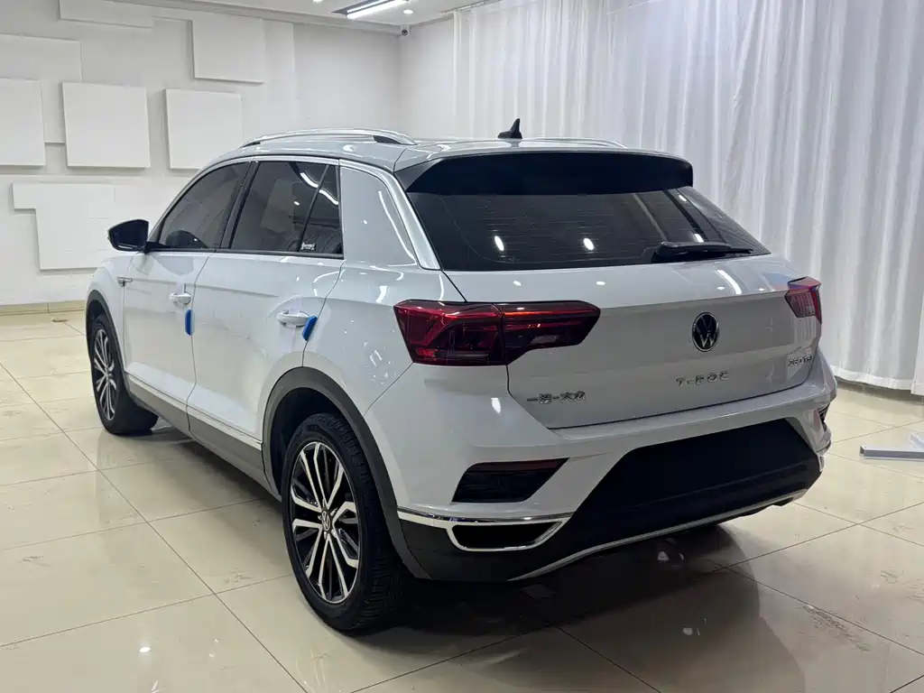 VOLKSWAGEN T ROC EXPLORING SONGS