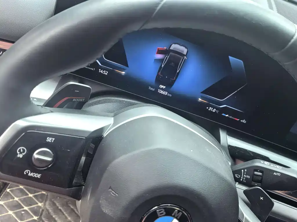 BMW 5 Series — миниатюра 4