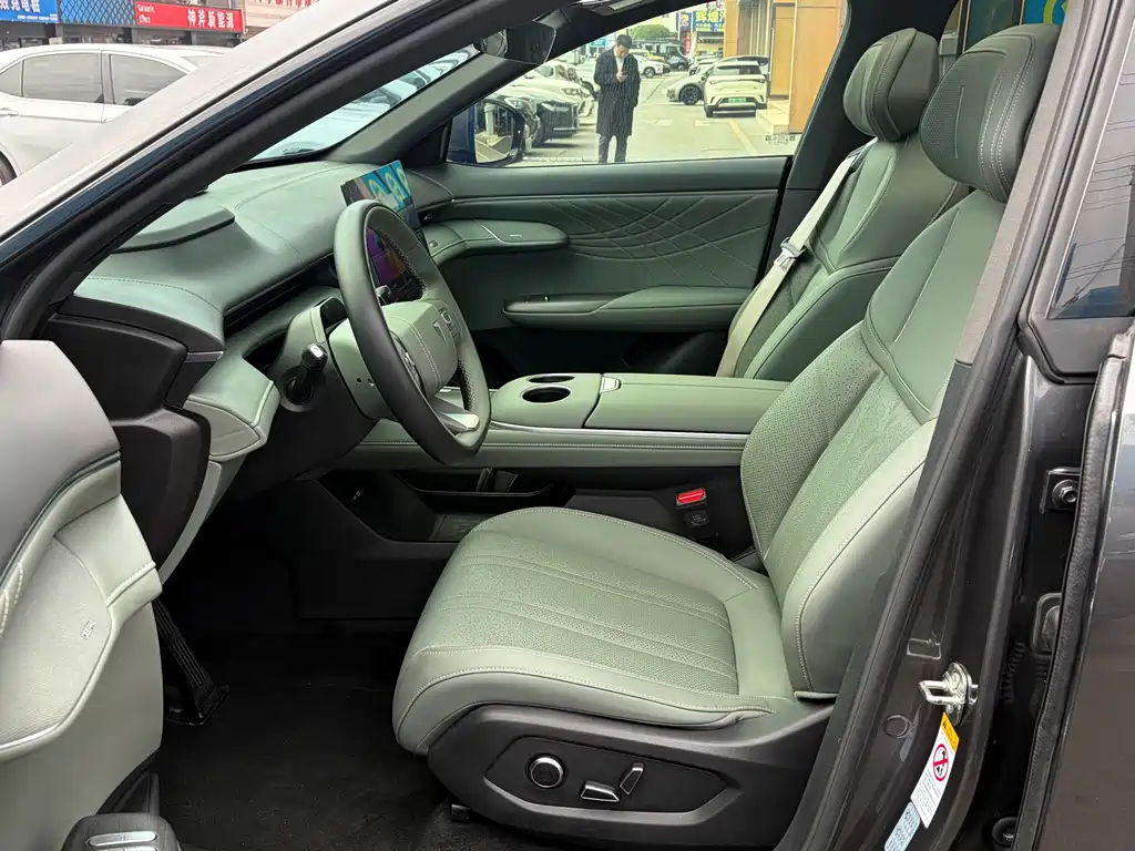 Changan Deepal DARK BLUE S07