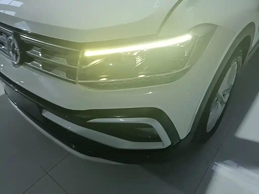 Volkswagen T-Cross — миниатюра 24