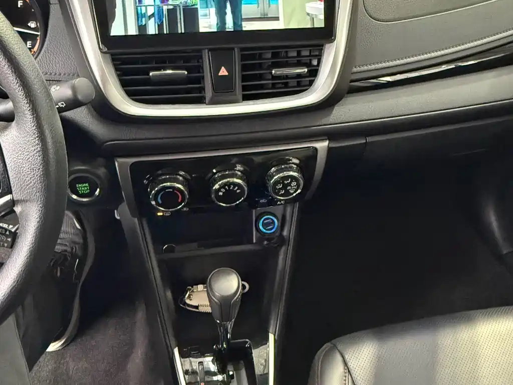 TOYOTA YARIS L ZHIXUAN