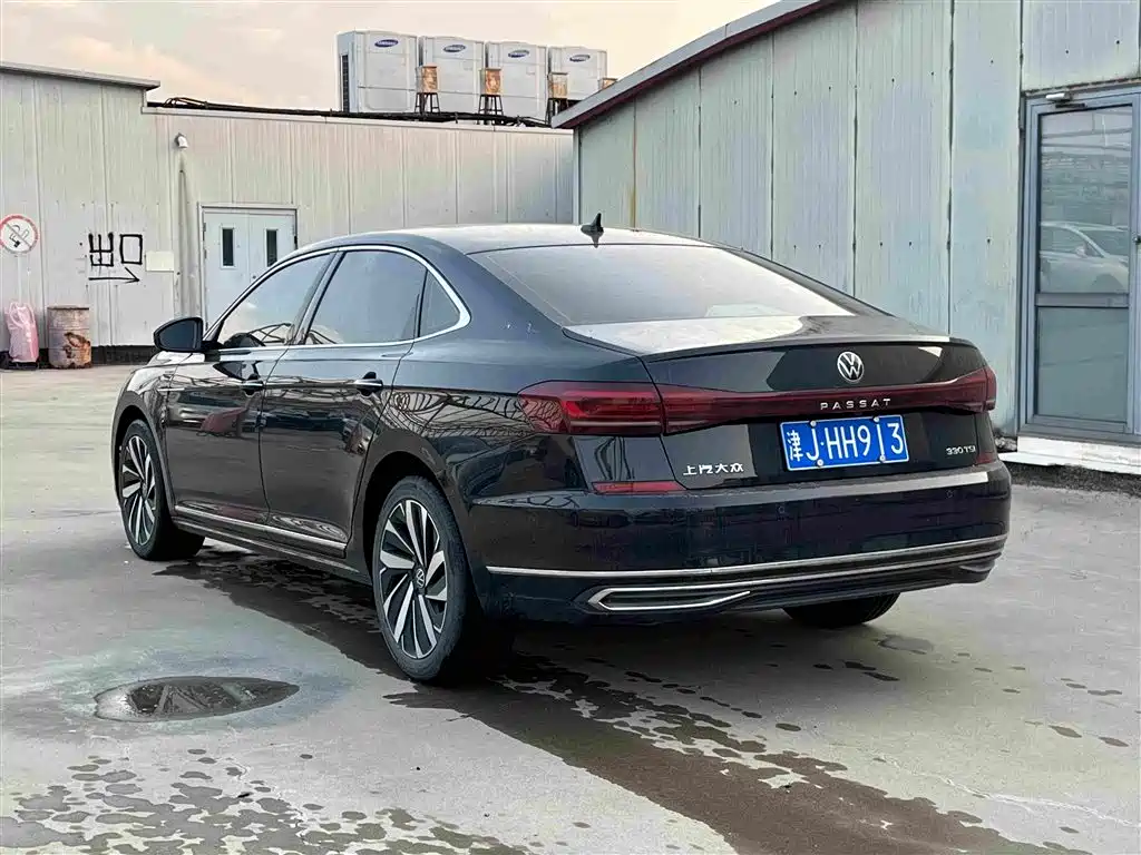 Volkswagen Passat — миниатюра 6