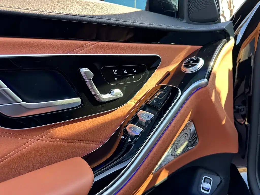 Mercedes-Benz S-Class — миниатюра 4