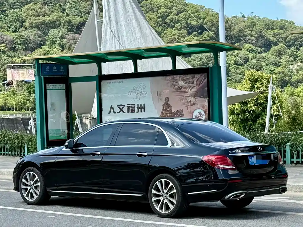 Mercedes-Benz E-Class E 2019 E 300 L Fashion