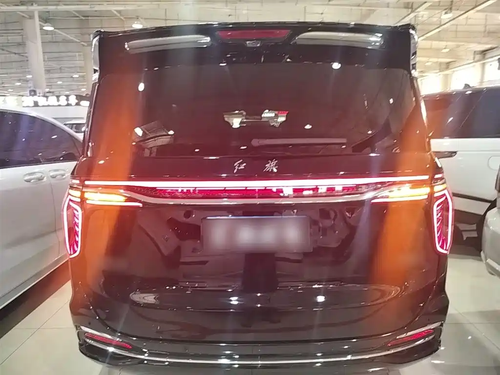 Hongqi HQ9 2023 2.0T