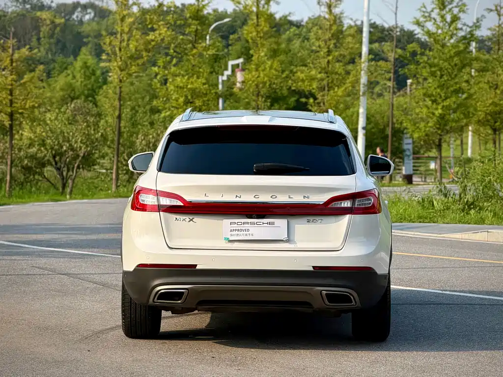 Lincoln MKX — миниатюра 4