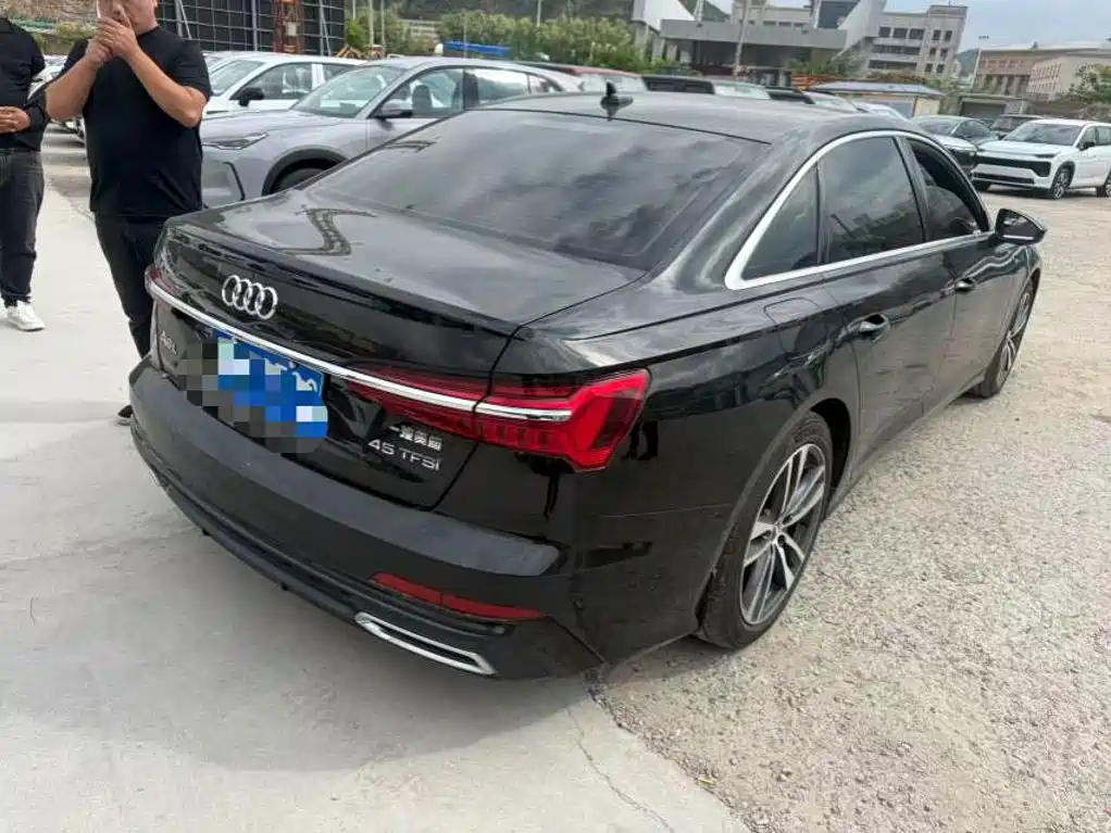 Audi A6L — миниатюра 6