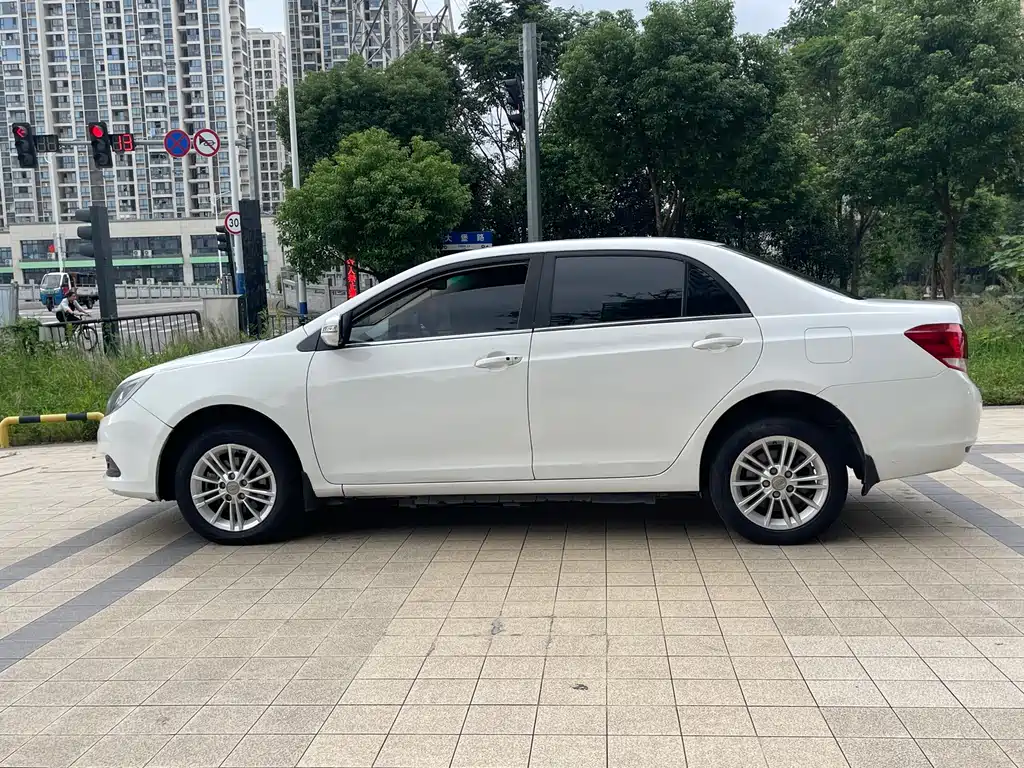 BYD e5 — миниатюра 4