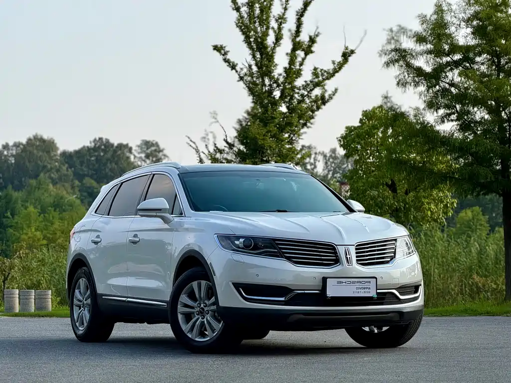 Lincoln MKX — миниатюра 3
