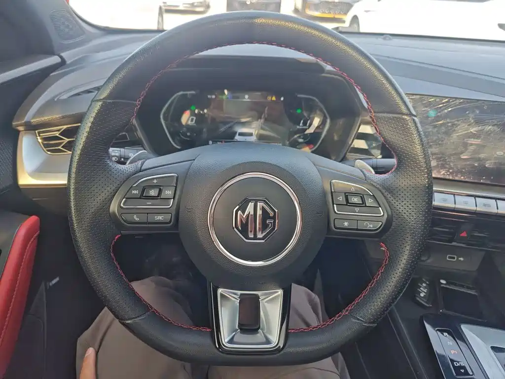 MG MG5 — миниатюра 7