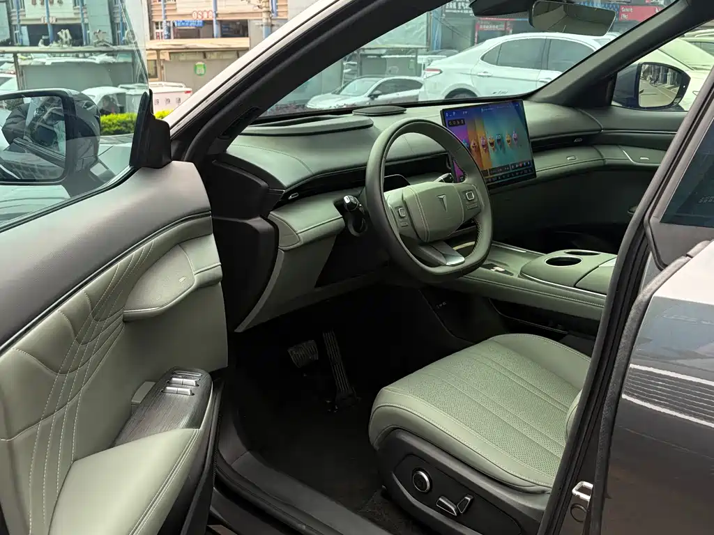 Changan Deepal DARK BLUE S07