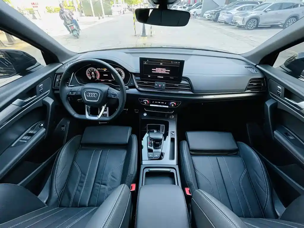 Audi Q5L 2024 40 TFSI Luxury