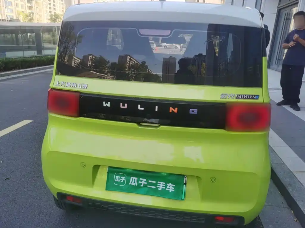 Wuling MINIEV — миниатюра 6