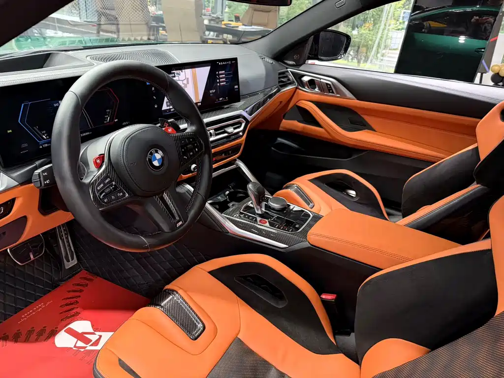 BMW M4 — миниатюра 7