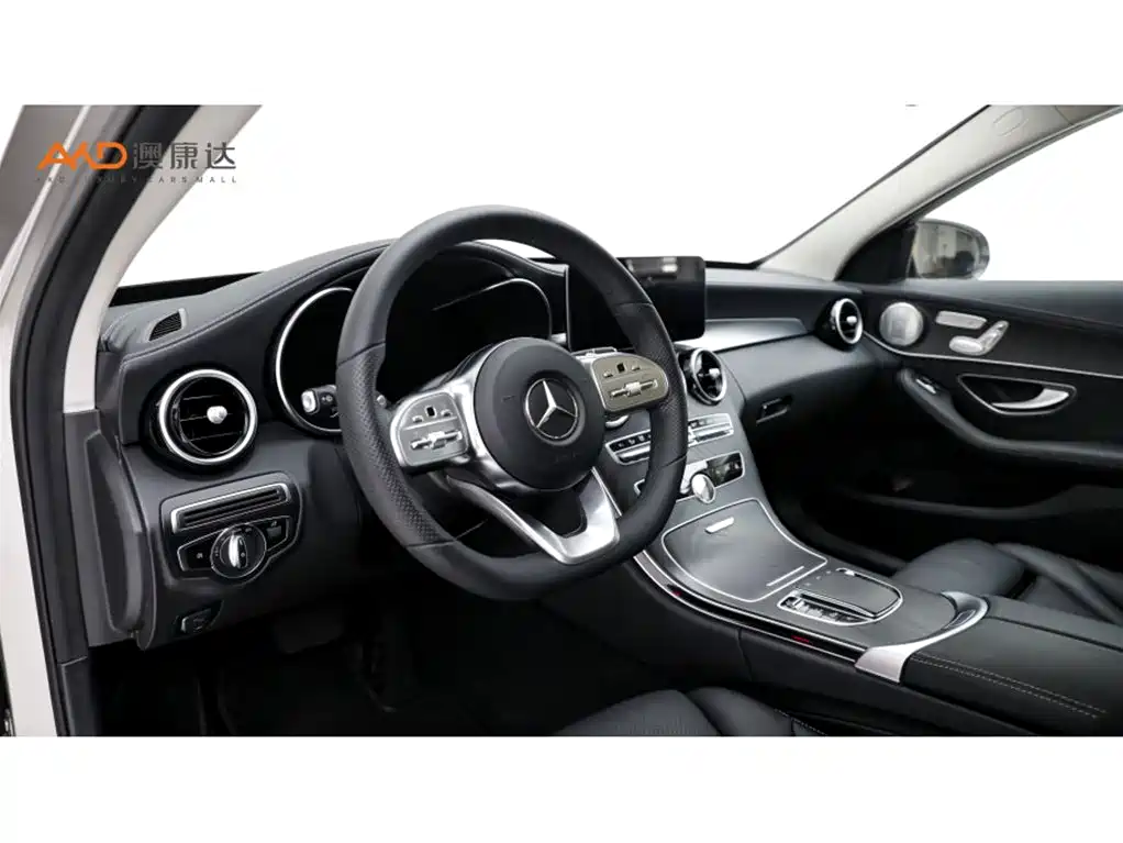Mercedes-Benz C-Class — миниатюра 6