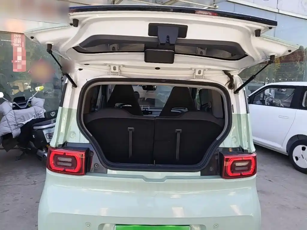 Wuling MINIEV — миниатюра 19