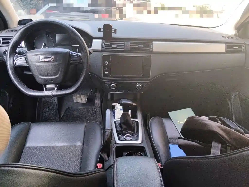 Qoros Qoros 3 — миниатюра 10