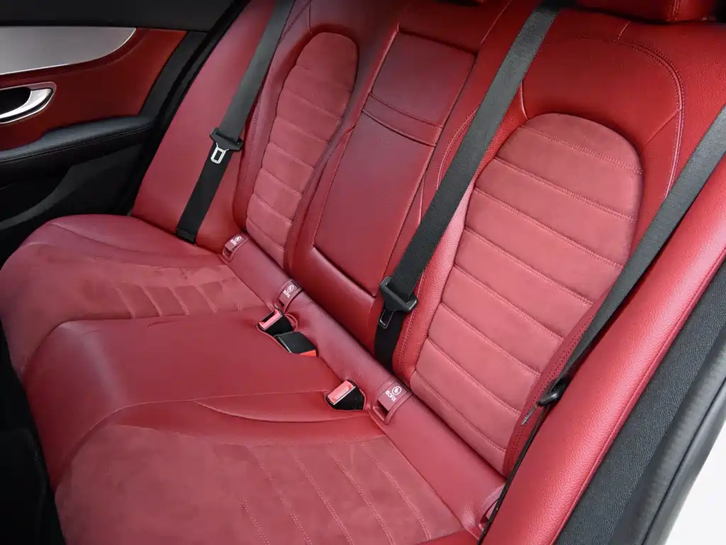 Mercedes-Benz C-Class — миниатюра 17