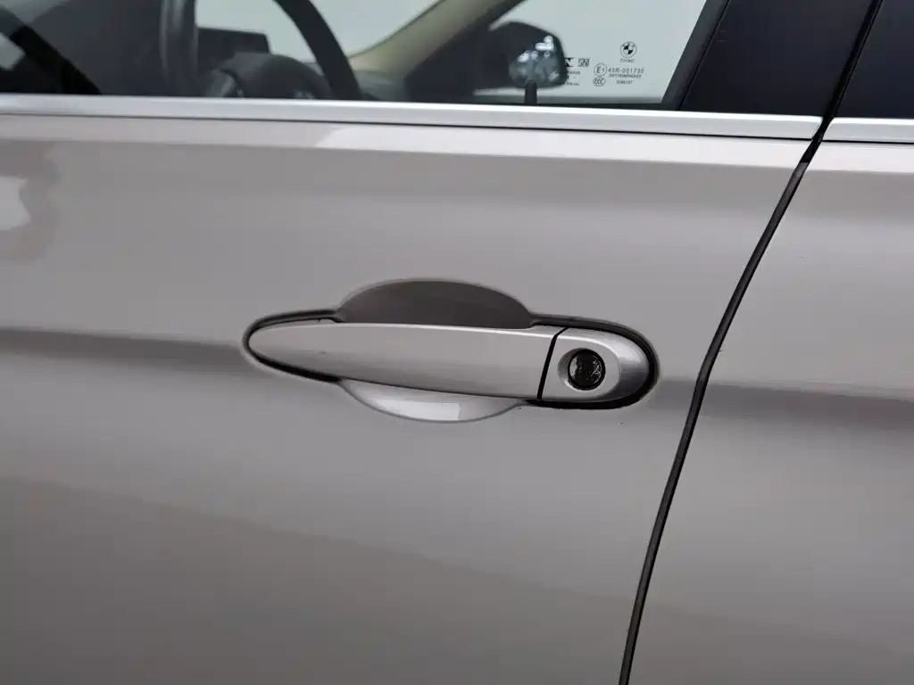 BMW 3 Series — миниатюра 18