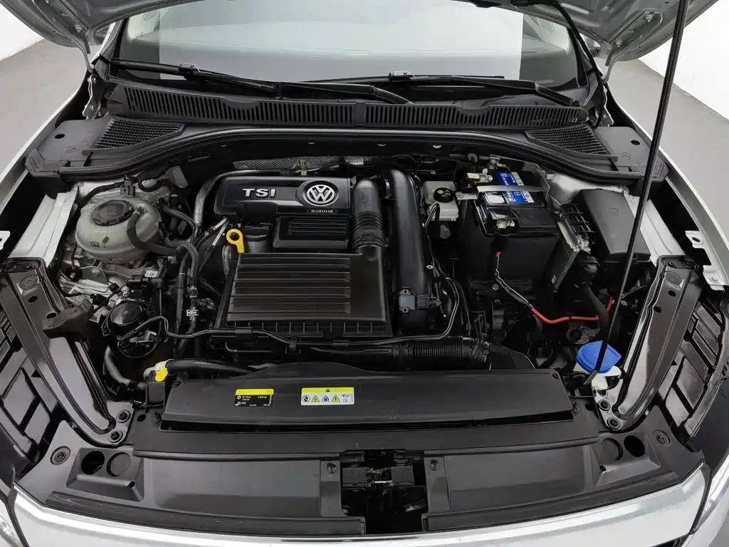 Volkswagen Sagitar — миниатюра 6