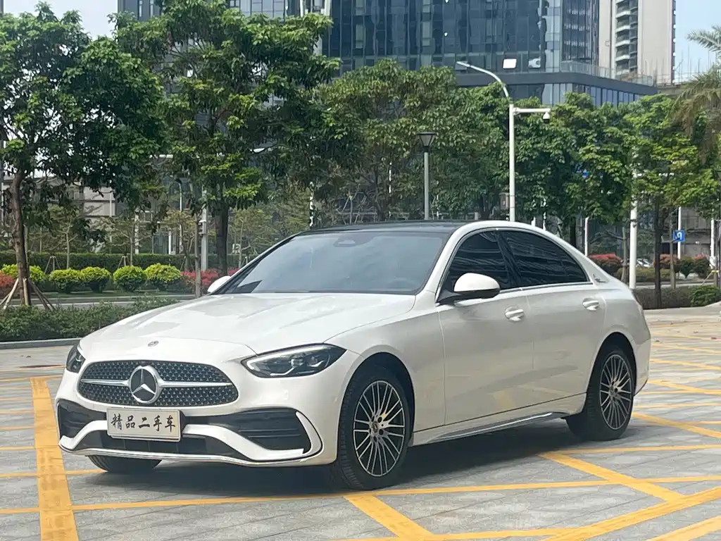 Mercedes-Benz C-Class 2024