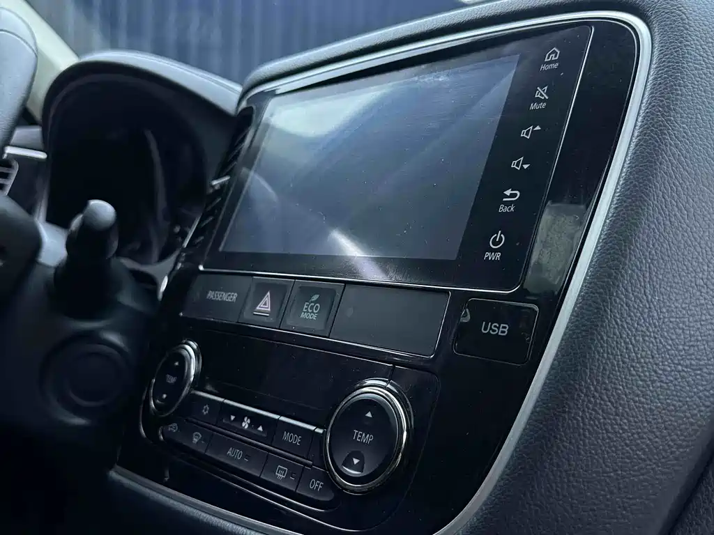 Mitsubishi Outlander 2021 2.0L Enjoy 5 мест