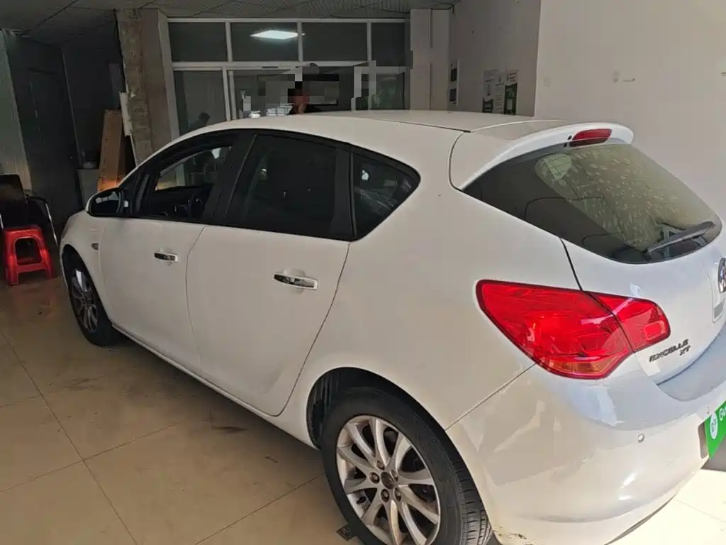 Buick Excelle — миниатюра 5
