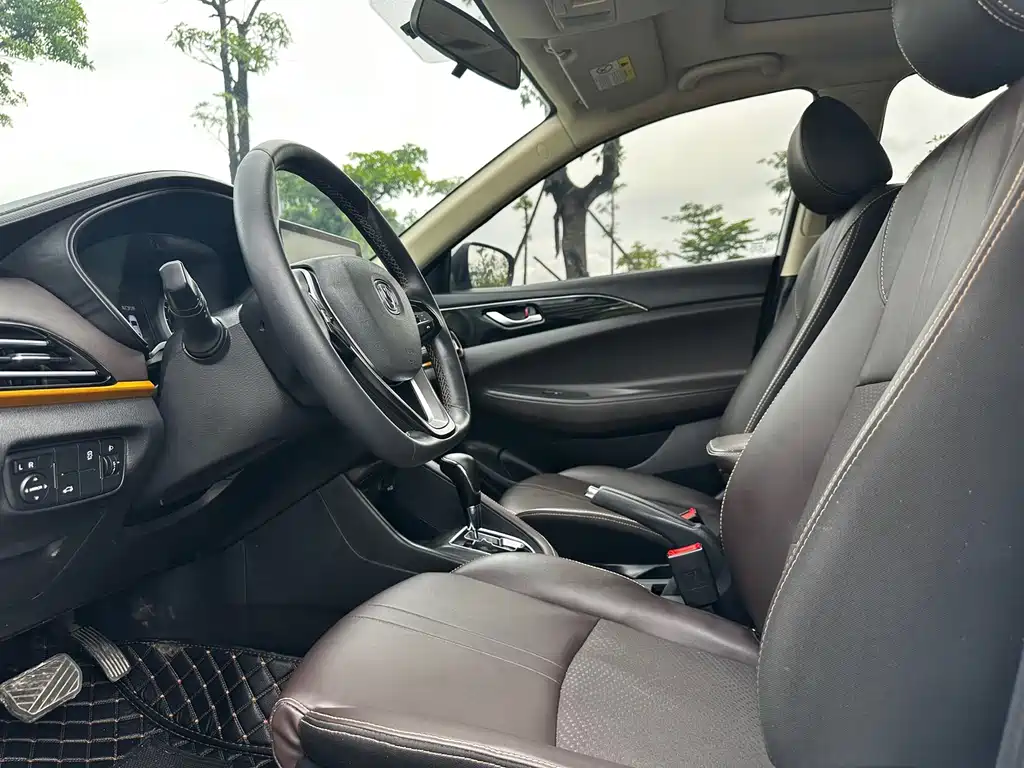 Changan Eado DT — миниатюра 8