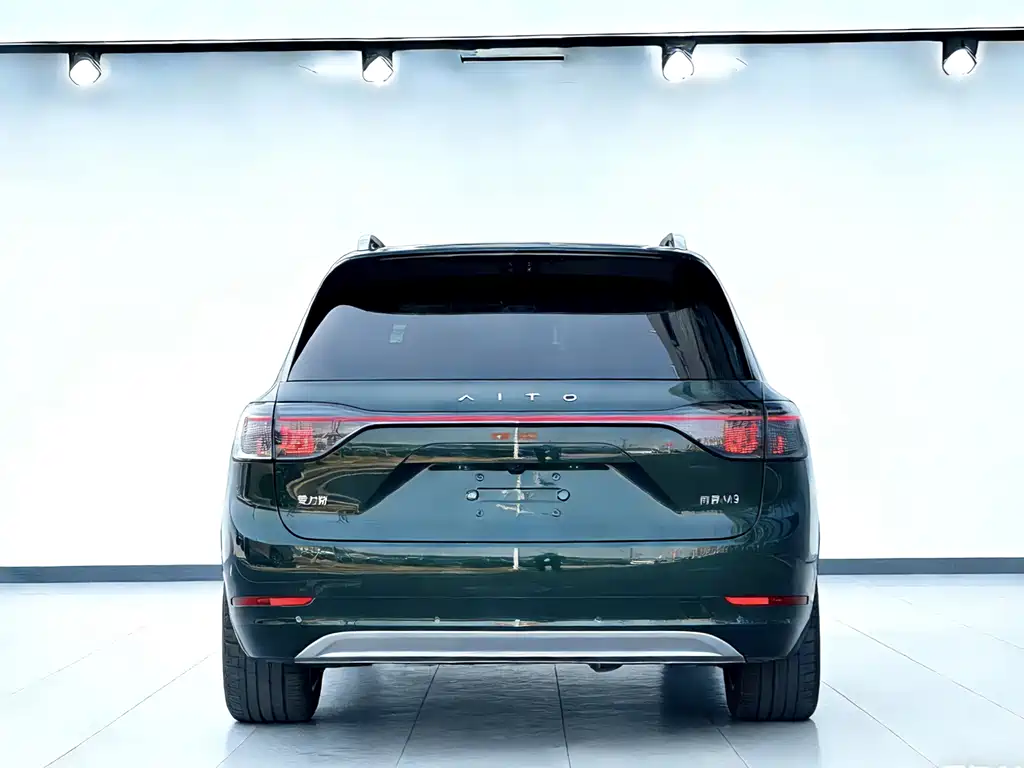 AITO ASK THE WORLD M9