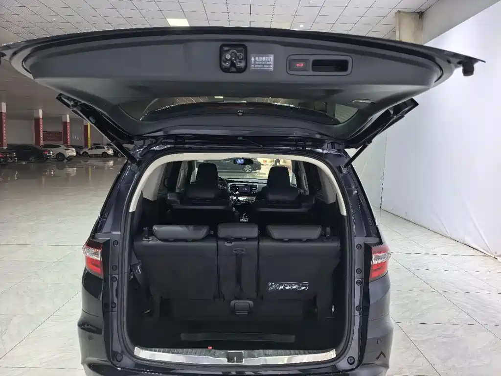 Honda Odyssey — миниатюра 7