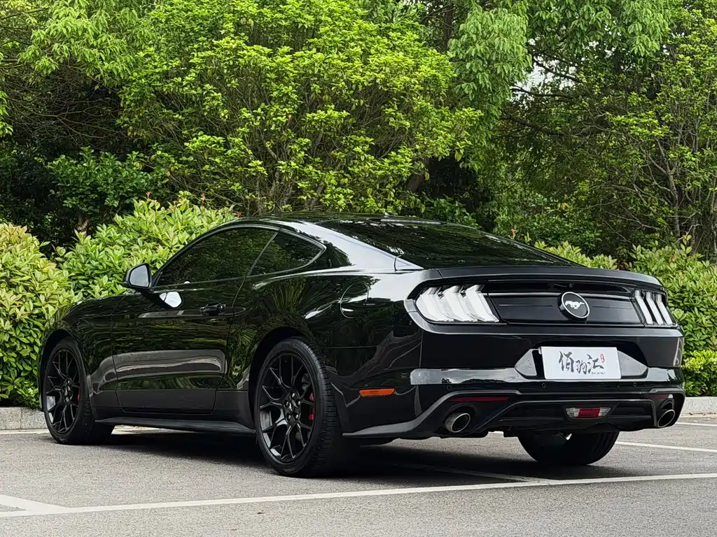 Ford Mustang 2020 2.3L EcoBoost
