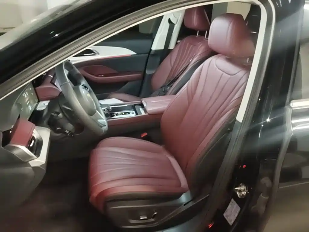 Hongqi Hongqi H5 — миниатюра 20