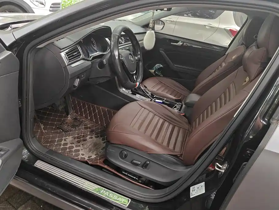 Volkswagen Passat 2017 330TSI DSG