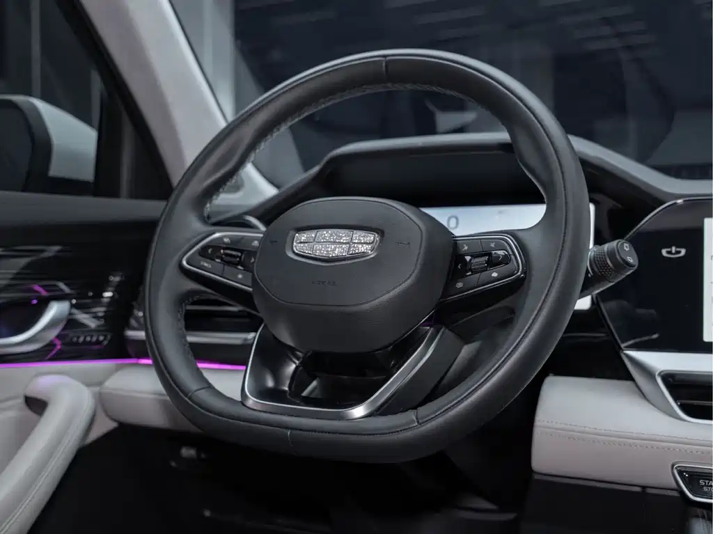 Geely Xingyue L — миниатюра 12