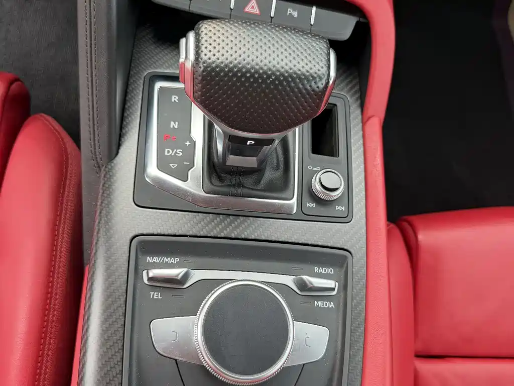 Audi R8 — миниатюра 15