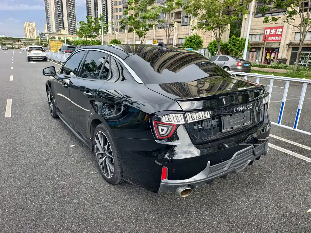 Lynk & Co 03 — миниатюра 9