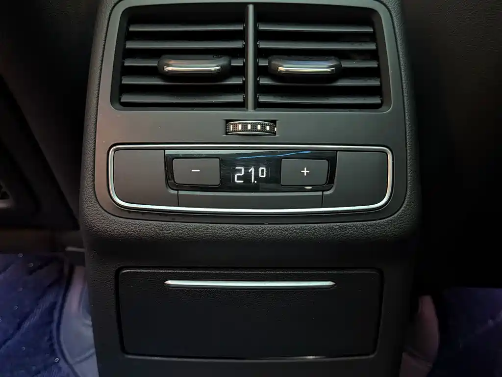Audi A4L — миниатюра 11
