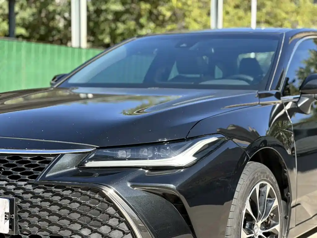 Toyota Avalon — миниатюра 18