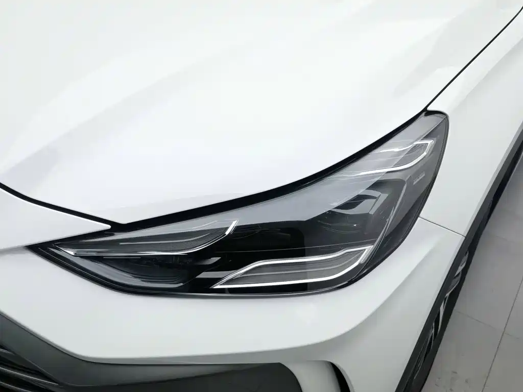 MG MG ONE — миниатюра 7