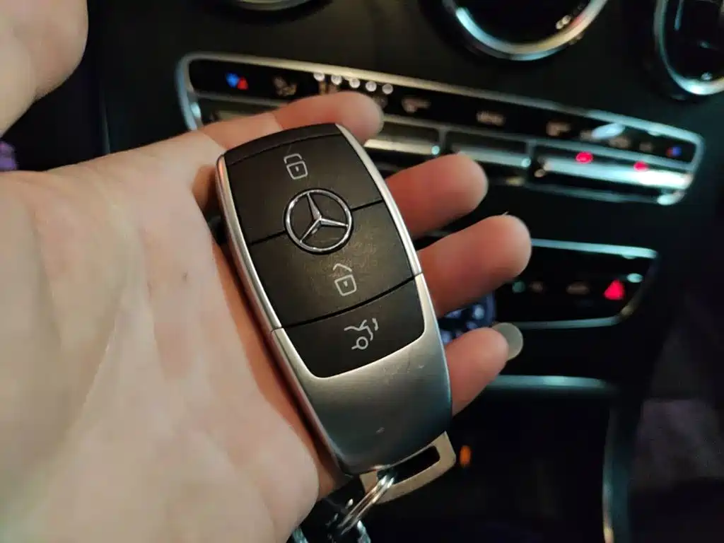 Mercedes-Benz C-Class — миниатюра 9