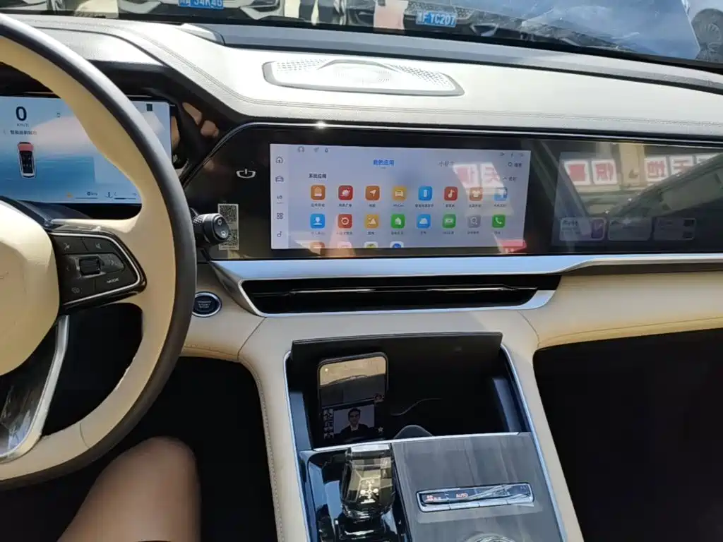 Geely Xingyue L — миниатюра 13