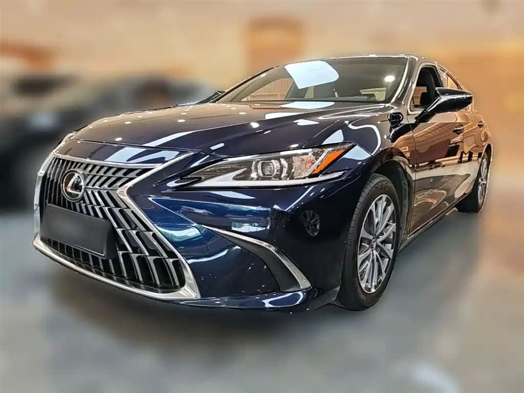 Lexus ES 2023